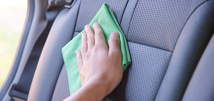 Cómo limpiar la tapicería del coche